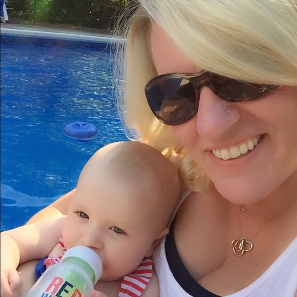 Hi y’all 🙋🏼‍♀️ thanks for checking out my closet - Picture 5 of 17